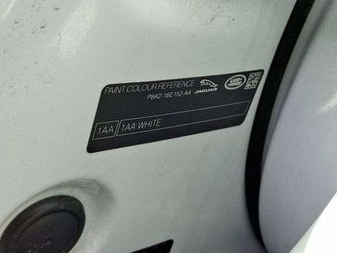 Used 2024 Jaguar F-PACE R-Dynamic S image 32