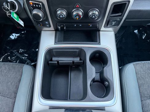 Used 2017 RAM 1500 Classic SLT AWD/4WD image 27