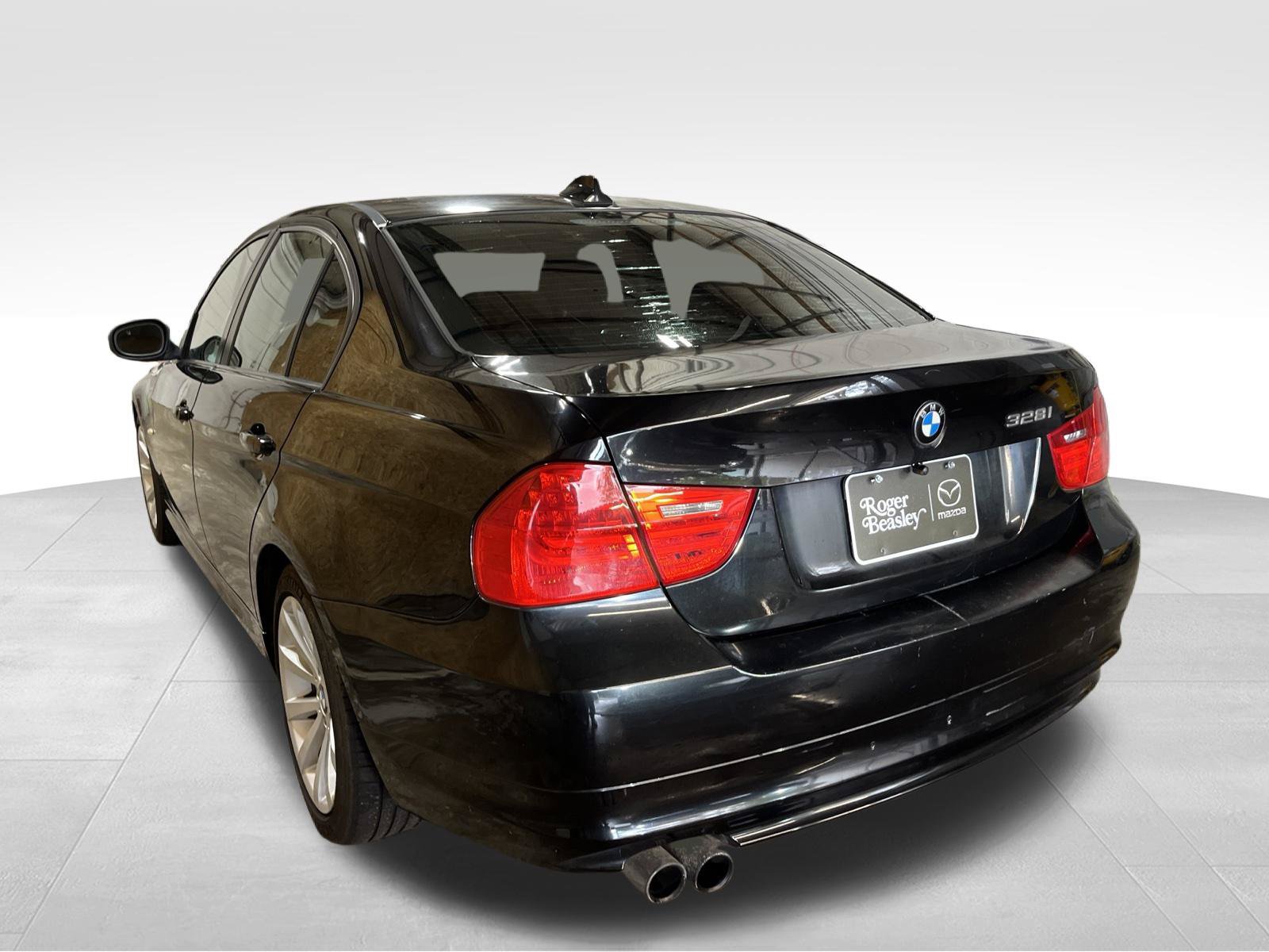 Used 2009 BMW 328i Sedan RWD image 7