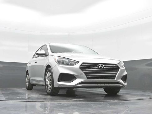 Used 2019 Hyundai Accent SE image 33