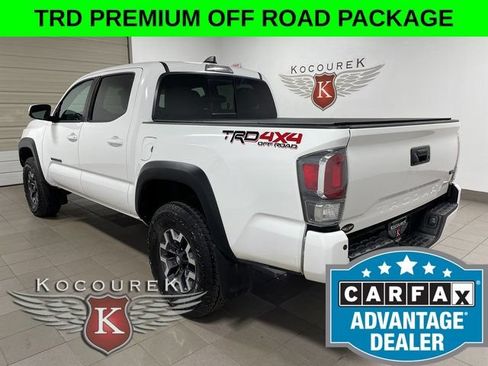 Used 2023 Toyota Tacoma TRD Off-Road w/ TRD Premium Off Road Package AWD/4WD image 4