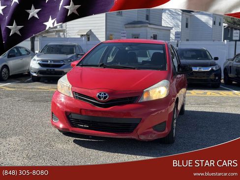 Used 2014 Toyota Yaris LE image 1