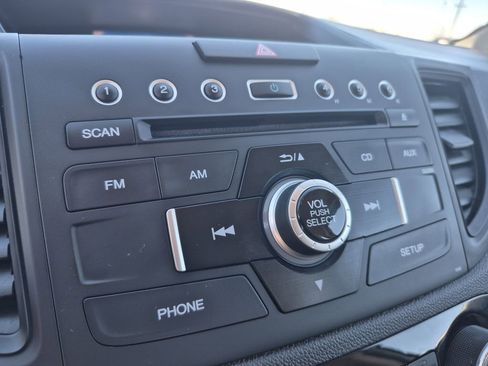 Used 2015 Honda CR-V LX image 23