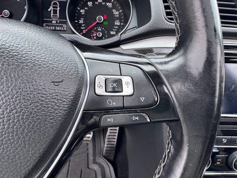 Used 2018 Volkswagen Passat 3.6 image 16