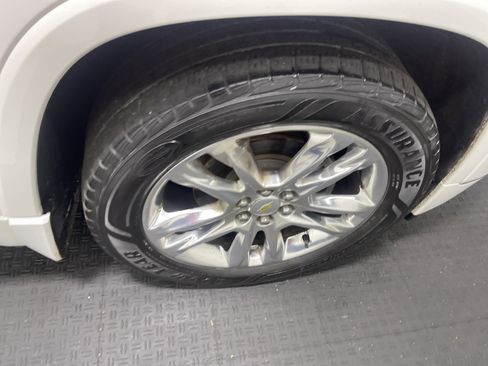 Used 2018 Chevrolet Traverse High Country image 27