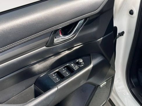 Used 2019 MAZDA CX-5 Touring FWD image 13
