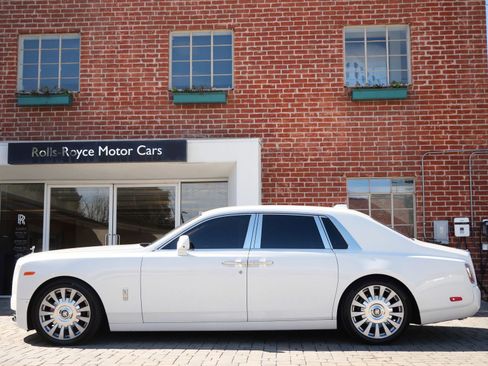 Certified 2018 Rolls-Royce Phantom Sedan image 3