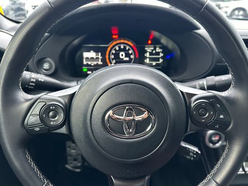Used 2024 Toyota GR86 Premium image 23