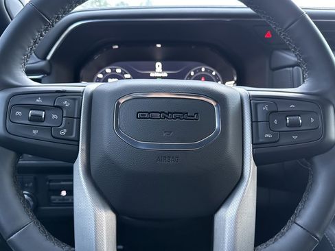 Used 2023 GMC Yukon Denali w/ LPO, Floor Liner Package image 29