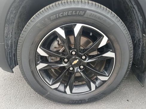 Used 2022 Chevrolet TrailBlazer LT w/ Convenience Package AWD/4WD image 29
