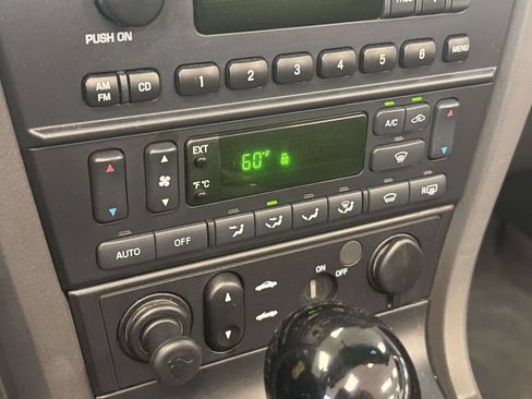 Used 2002 Ford Thunderbird RWD image 13