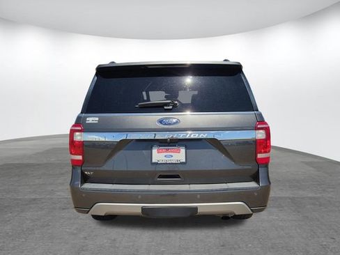 Certified 2019 Ford Expedition XLT w/ Equipment Group 202A RWD image 5