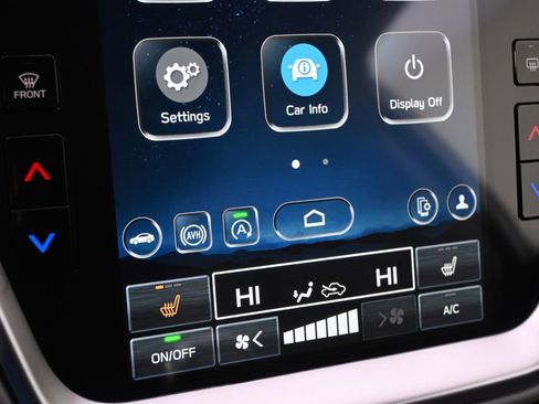 Certified 2025 Subaru Outback Premium image 31