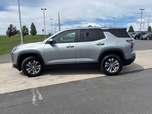 Used 2025 Chevrolet Equinox LT AWD/4WD image 6