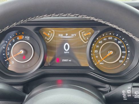 Used 2025 Jeep Wrangler Unlimited Sport AWD/4WD image 19