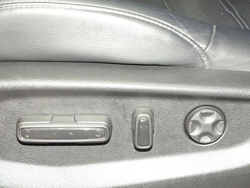 Used 2021 Honda CR-V Touring image 21