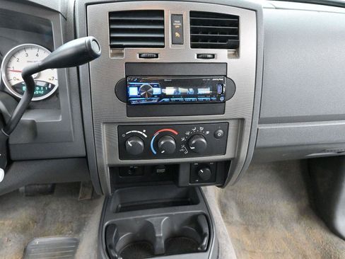 Used 2006 Dodge Dakota SLT image 17