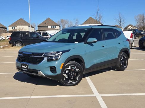 New 2026 Kia Sportage S image 1