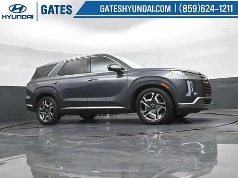 Used 2024 Hyundai Palisade Limited AWD/4WD image 47