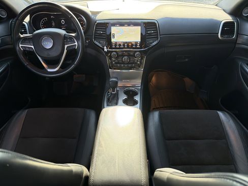 Used 2020 Jeep Grand Cherokee Altitude image 25