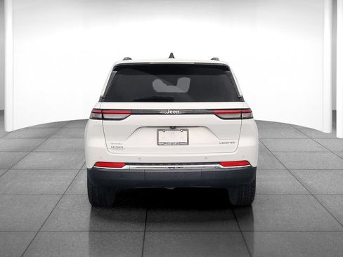 Used 2022 Jeep Grand Cherokee Limited AWD/4WD image 7