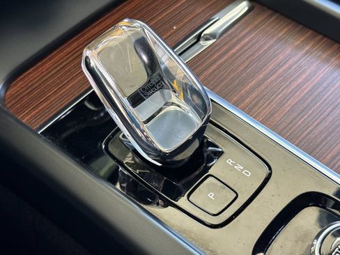 Certified 2023 Volvo XC60 B5 Ultimate AWD/4WD image 21