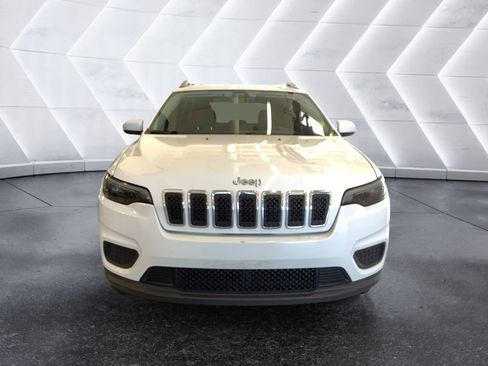 Used 2020 Jeep Cherokee Latitude image 2