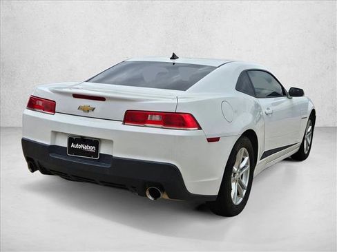 Used 2015 Chevrolet Camaro LT RWD image 5