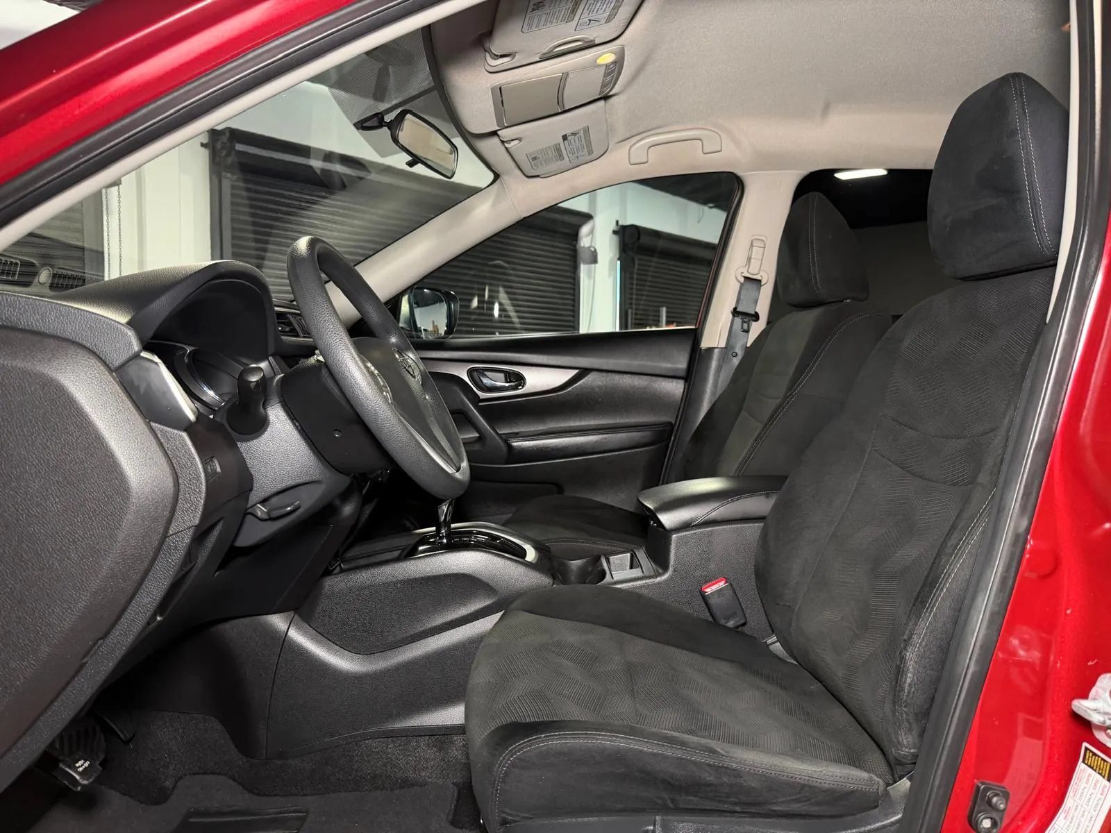Used 2016 Nissan Rogue S FWD image 26