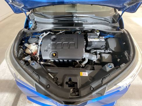 Used 2019 Toyota C-HR XLE FWD image 25