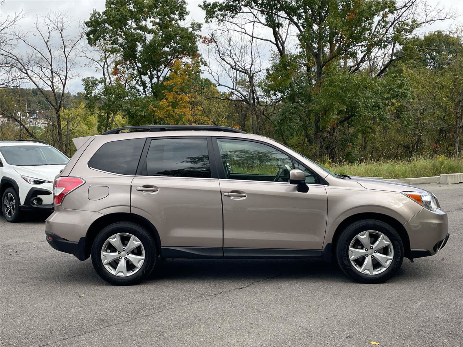 Used 2015 Subaru Forester 2.5i Limited AWD/4WD image 6