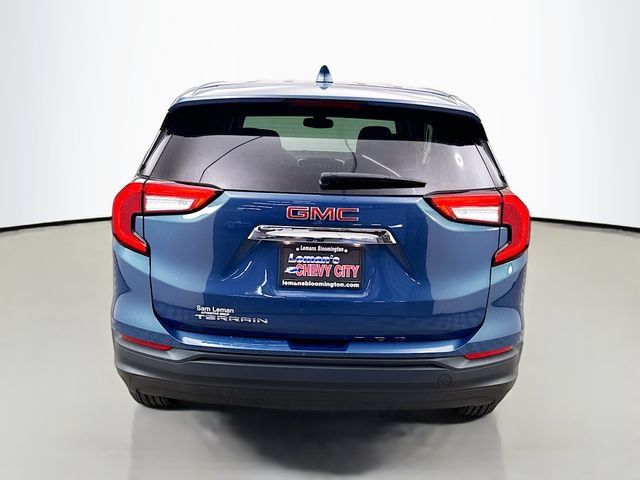 Used 2024 GMC Terrain SLE FWD image 6