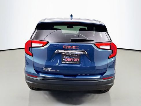 Used 2024 GMC Terrain SLE FWD image 6