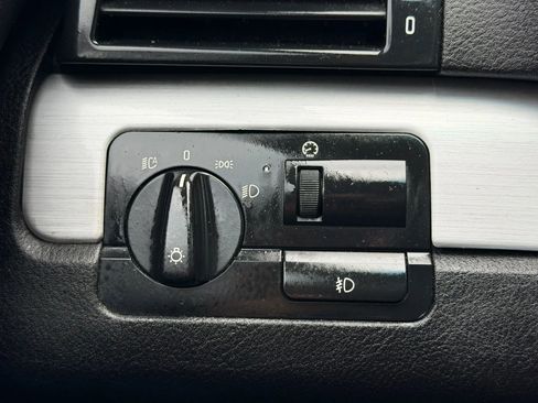 Used 2004 BMW M3 Coupe image 19