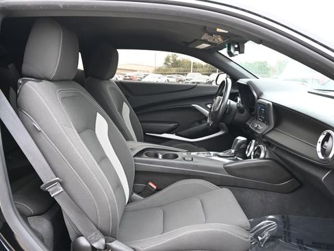 Used 2022 Chevrolet Camaro LT image 22