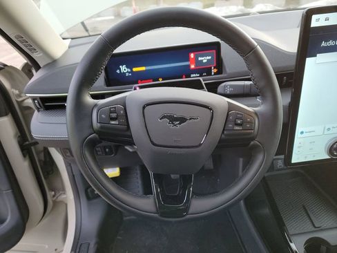 Used 2025 Ford Mustang Mach-E Select w/ Comfort Package Lite image 16