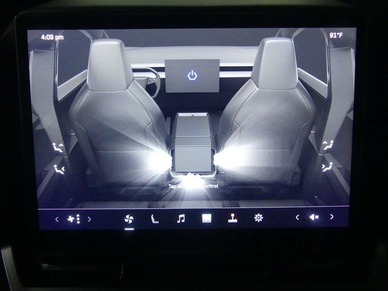 Used 2024 Tesla Cybertruck AWD Crew Cab image 20