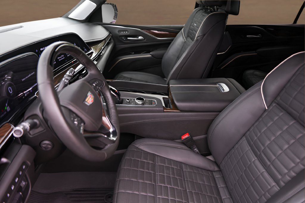 Certified 2024 Cadillac Escalade ESV Sport Platinum w/ LPO, ONYX Package AWD/4WD image 10