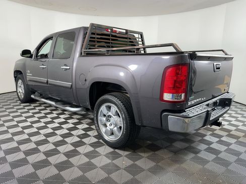 Used 2010 GMC Sierra 1500 SLE w/ Texas Edition image 2