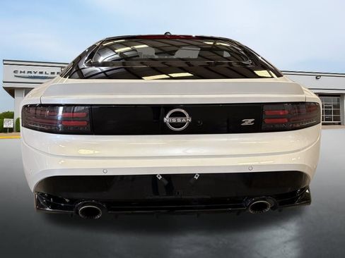 Used 2024 Nissan Z Performance w/ Floor Mat Package image 4