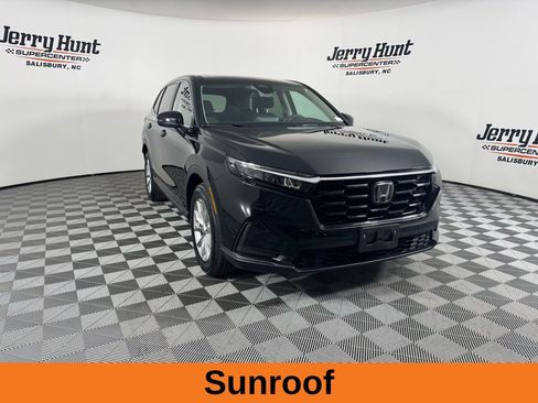 Used 2025 Honda CR-V EX image 6