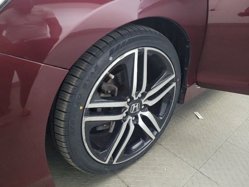 Used 2016 Honda Accord Sport image 31