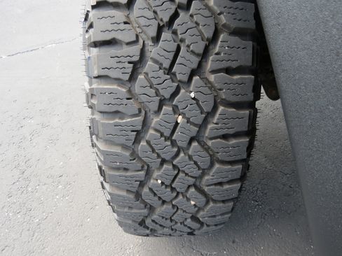 Used 2011 Jeep Wrangler Sport image 33