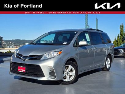 Used 2020 Toyota Sienna LE