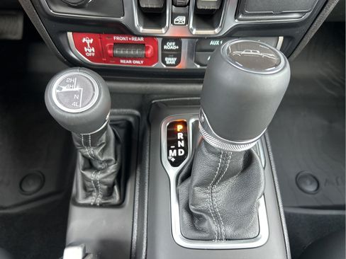 New 2026 Jeep Gladiator Mojave AWD/4WD image 18