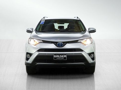 Used 2018 Toyota RAV4 XLE w/ Convenience Package image 8