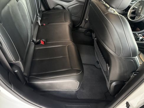 Used 2023 Jeep Grand Cherokee Limited image 24