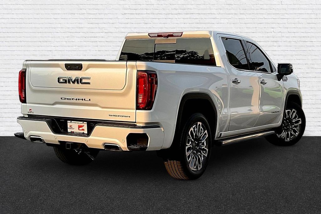 Used 2024 GMC Sierra 1500 Denali Ultimate AWD/4WD image 6