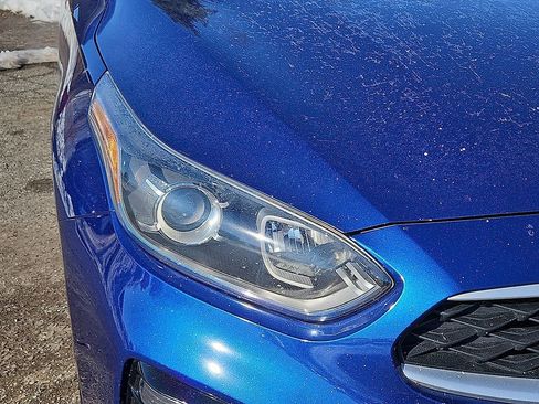 Certified 2019 Kia Forte LXS image 10