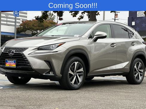 Used 2018 Lexus NX 300h AWD w/ Premium Package image 8